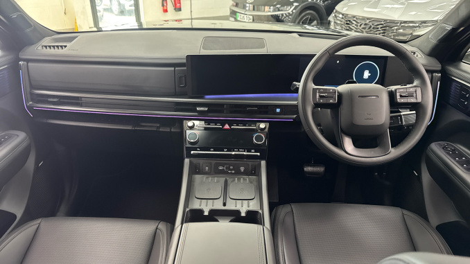Hyundai SANTA FE 1.6 TGDi 239 Hybrid Calligraphy 5dr 4WD Auto Hybrid Estate - Image 10